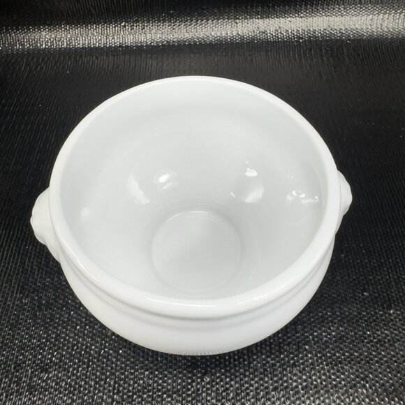 Bistro By Over And Back Lions Head White Porcelain Pedestal Bowl Dish Set 2 VTG - Picture 12 of 16
